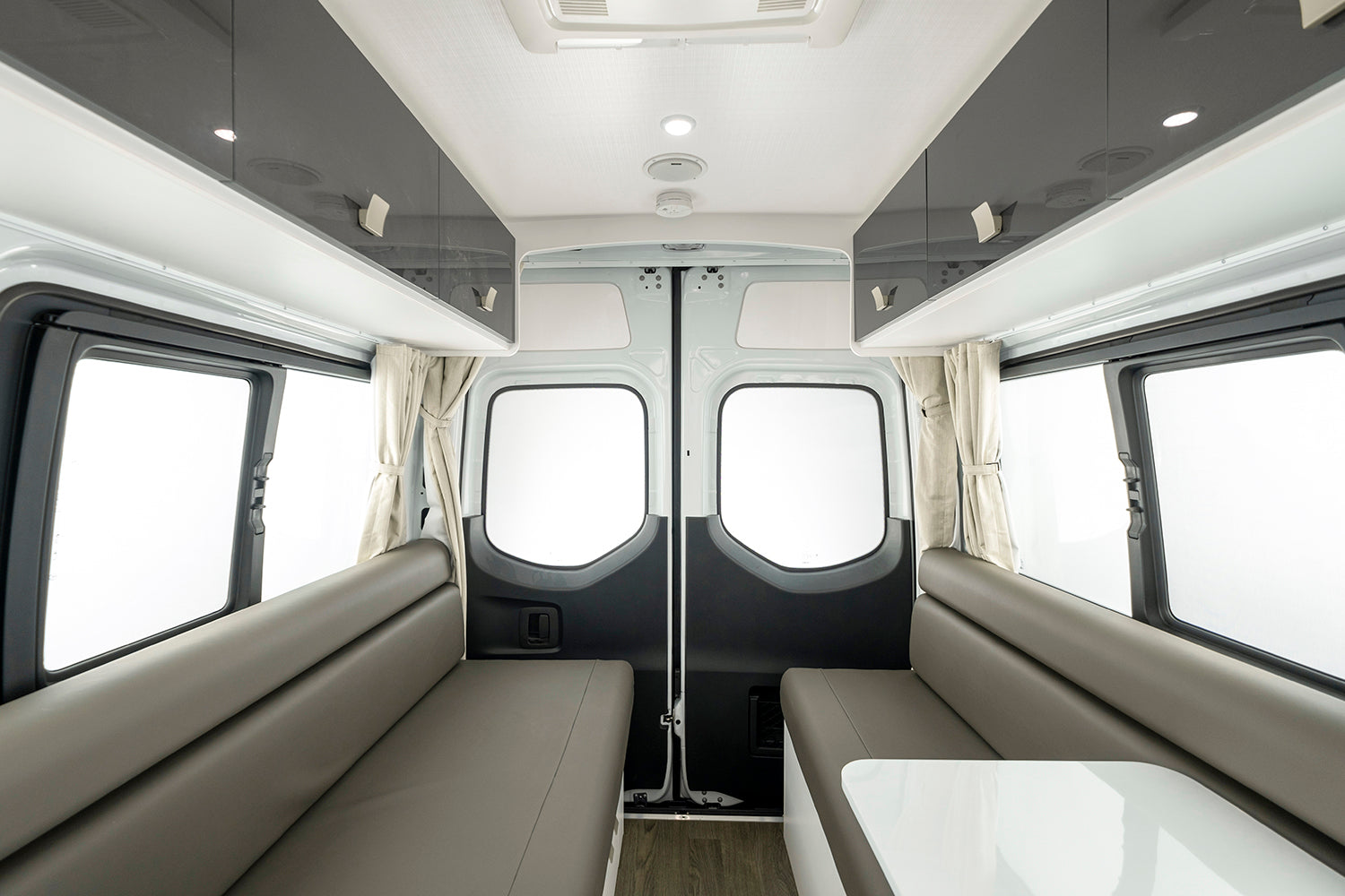 WINNEBAGO BONDI 4S