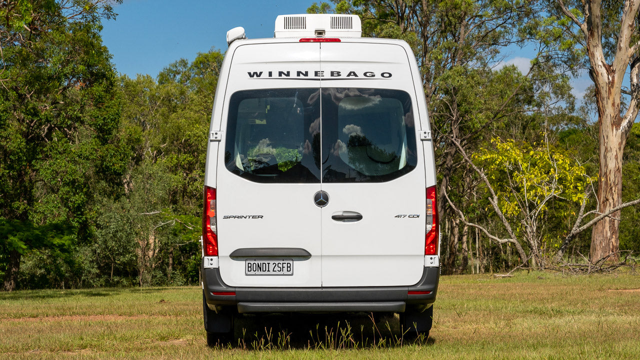 WINNEBAGO BONDI 2S (Fixed Bed)