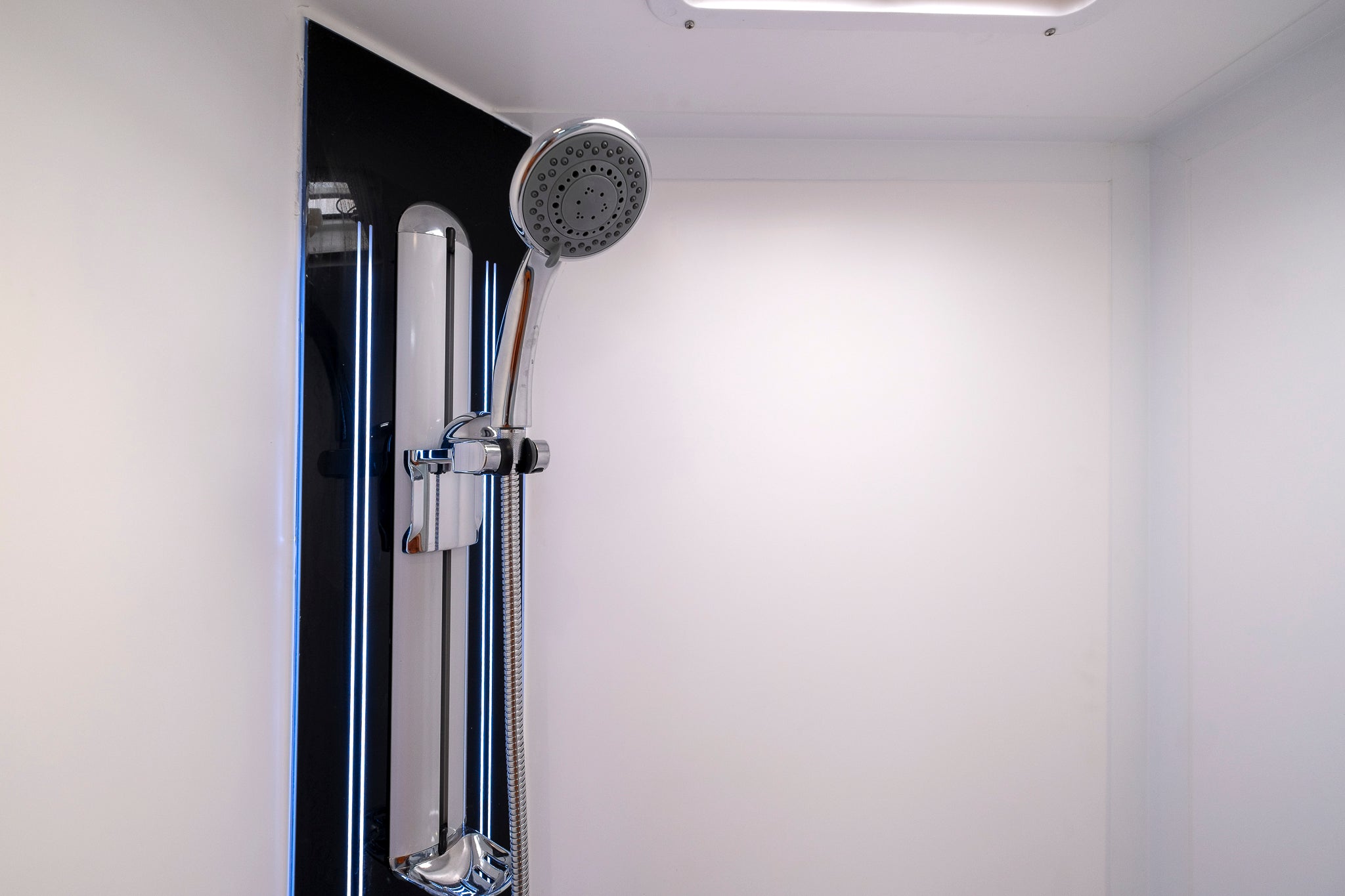 Windsor Genesis 220MD shower